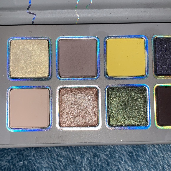 Kylie cosmetics eye of the storm palette - Picture 6 of 7